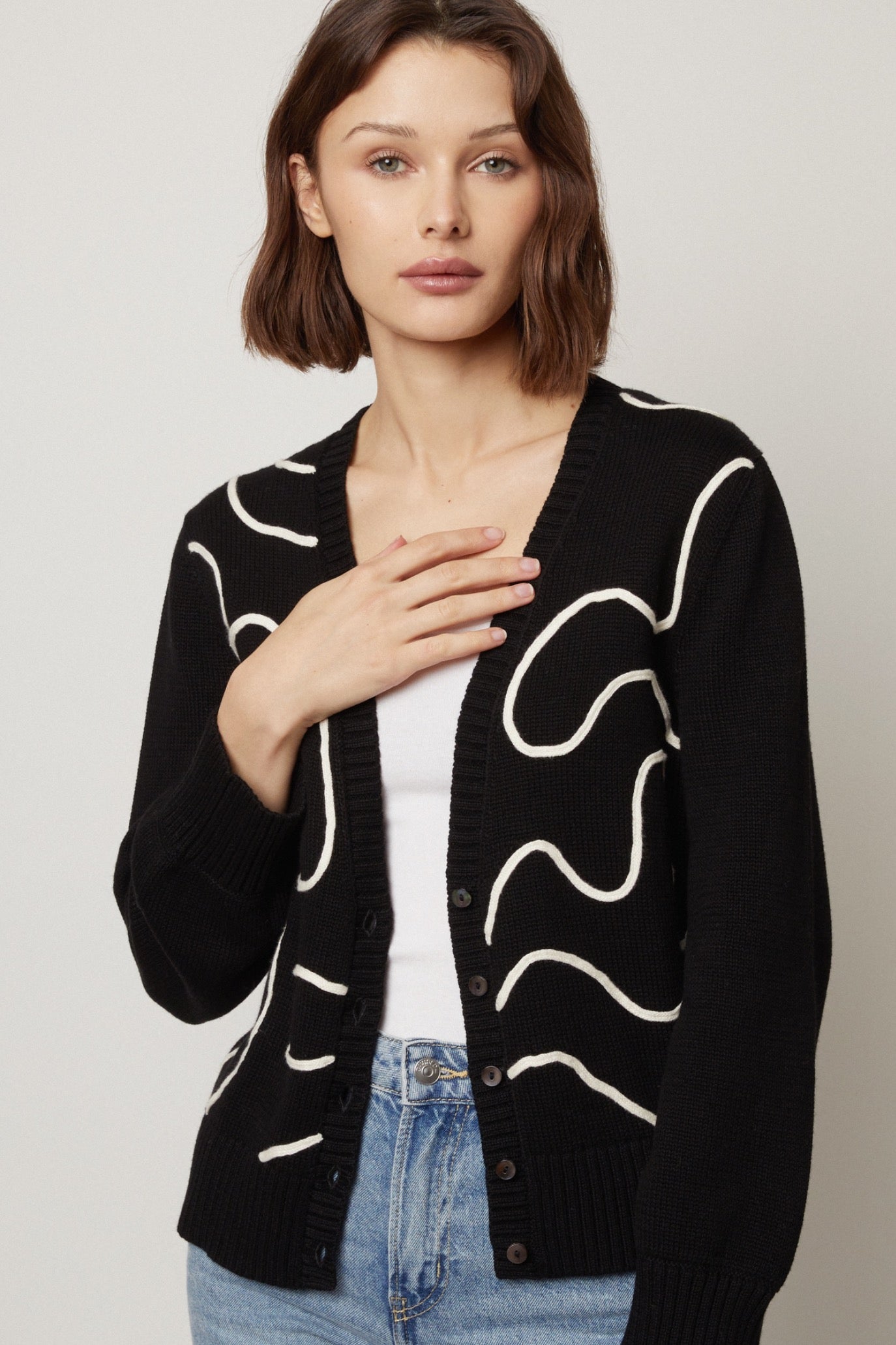 Eva Passementarie Cardi