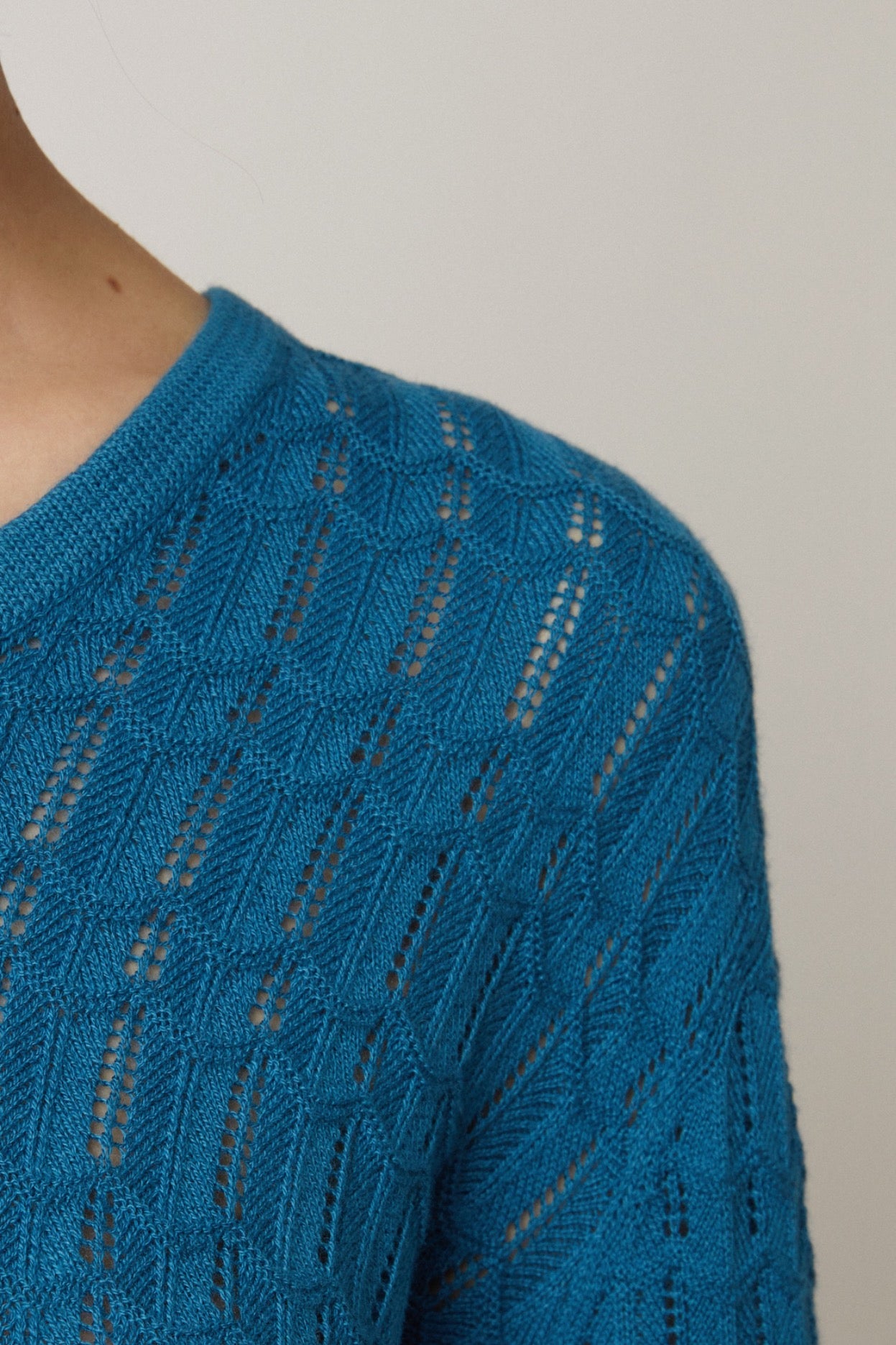 Babette Wavy V