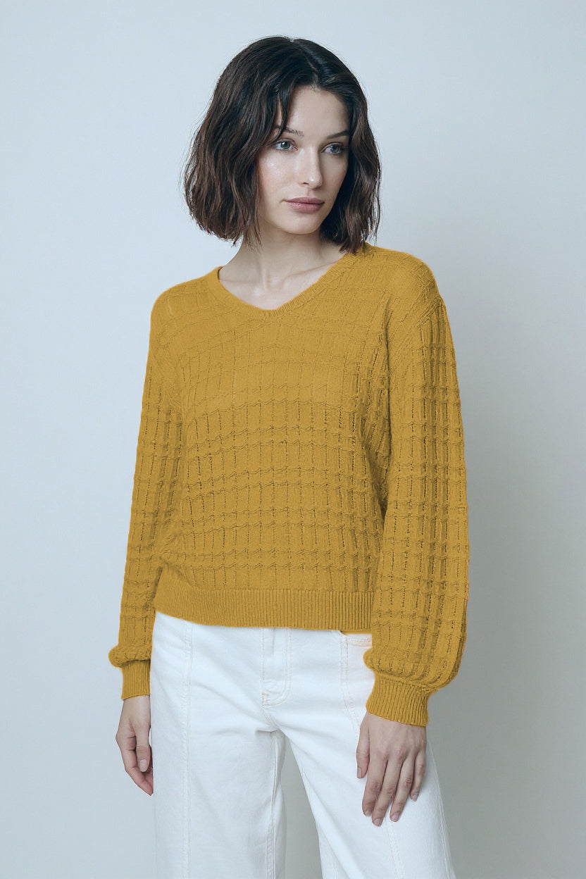 Babette Wavy V